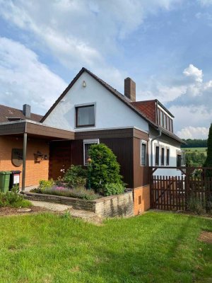 Vollständig renoviertes 9-Zimmer-Haus in Alfeld (ideal für mehrere Generationen)
