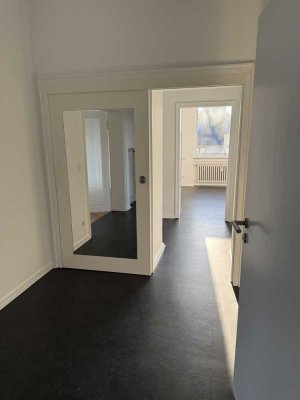Großzügige 3,5-Zimmer Wohnung mit 2 Balkonen in Essen-Bredeney