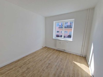 Ab 01.02. frei - eure 2-Zimmer-EG-Wohnung mit Balkon in idyllischer Lage!