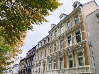 Eigentumswohnung mit knapp 5 % Rendite in saniertem Mehrparteienhaus in Wuppertal Elberfeld