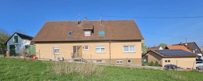 Doppelhaus mit zwei Wohnungen in ruhiger Lage mit Blick "in´s Grüne"