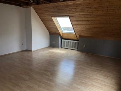 Helle 4-Zimmer-Dachgeschoss-Wohnung in Pfungstadt