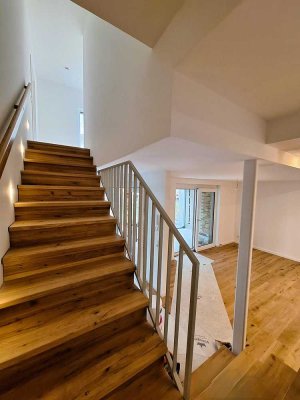 Remise mit Garten - Neue moderne Remise in ruhiger Lage - Erstbezug