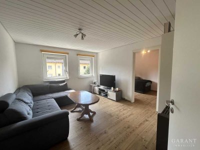 Clever wohnen, statt teuer kaufen! Charmante 3 Zimmer-Wohnung im Erbbaurecht in Zuffenhausen (Rot)