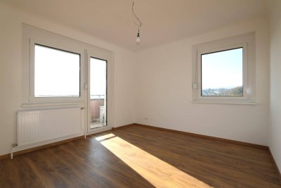 TOP-SANIERT - Traumhafte 3-Zimmer-Wohnung mit Balkon im 6. Liftstock