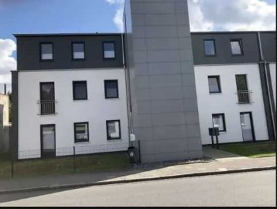 2-Zimmer-Wohnung mit Dachterasse im Staffelgeschoss in der Schulstr. 60e zu vermieten!