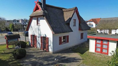 Charmantes Reetdachhaus in Koserow – Ideal zur Eigennutzung oder Ferienvermietung