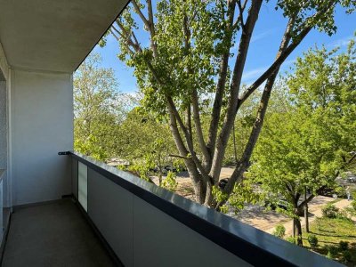 Single-Wohnung für EINE Person - mit Balkon und Wannenbad!