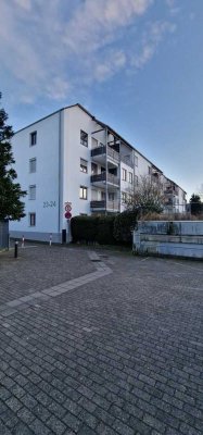 Profi Concept: Egelsbach traumhafte 3,5 Zimmer -  Maisonette mit Balkon + Garage in Bayerseich......