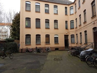 2-Zimmer Wohnung direkt an der Leine!