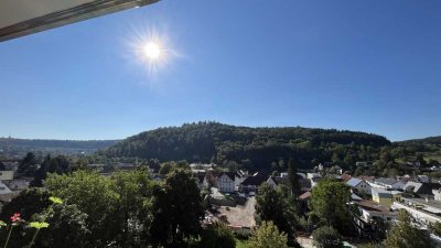 Neubau 2023: Exklusive 2,5-Zimmer-Dachgeschosswohnung mit Loggia im alten ABG