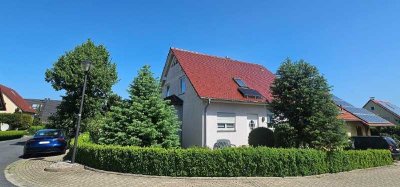 Gelegenheit am Stadtrand // Einfamilienhaus in Altfranken // bezugsfrei ab Herbst ´26