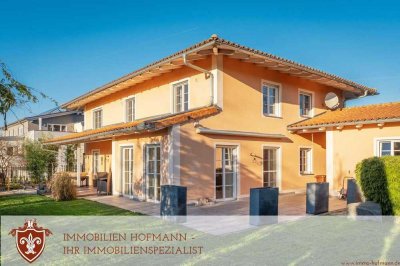 Wunderschöne moderne Villa inklusive Gewerbefläche im Herzen von Arnstorf!