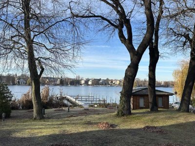 NEU! Frei: 1. Reihe „Wasserblick“ Berlin-Wendenschloß - 3 Zi.-Wohnung, links