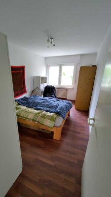 Schöne, 3 Zimmerwohnung mit Balkon, auch als WG geeignet