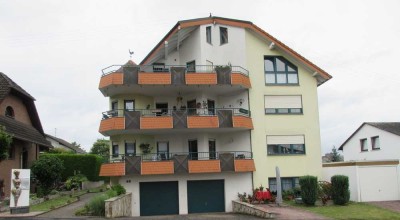 Schöne elegante 4-Zi-Wohnung mit Einbauküche, großem Balkon und Garage in Elz