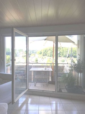 Deufringen : große 3 1/2-Zimmer Dachgeschoss-Wohnung mit zusätzlicher Raumreserve