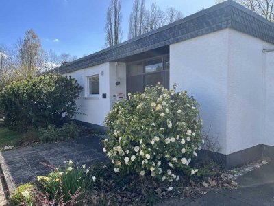Bungalow, lichtdurchflutet, ruhig,  mit Blick ins Grüne, Terrasse, Garten