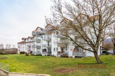 Perfekte Kapitalanlage 
3-Zi.-Wohnung im Erdgeschoss
mit Balkon + TG-Stellplatz
Gottmadingen