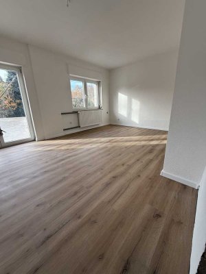 Lichtdurchflutete 3-Zimmer Maisonette Wohnung im Zentrum von Frechen nach Sanierung