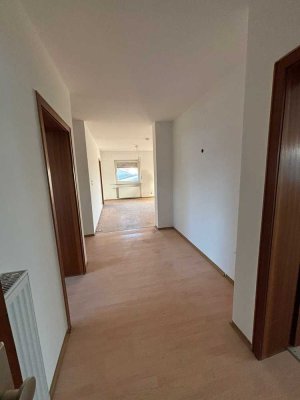 Helle, großzügige 3-Zimmer-Wohnung mit Balkon in Büttelborn-Worfelden