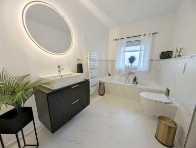 == Hier haben Sie das ganze Dachgeschoss für sich! Renovierte ETW in Lipperreihe ==