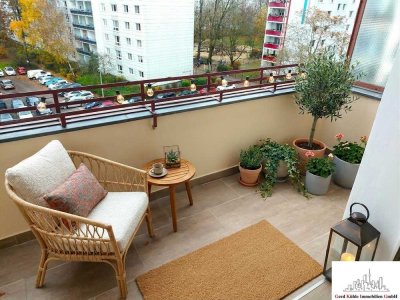 Kernasinierte Altbauwohnung mit Südbalkon – 3 Zimmer an ruhiger Fahrradstraße frei – 0172-3261193