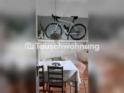 Tauschwohnung: 2 Zi. Altbauwohnung gegen größer