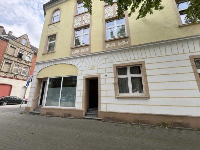 **Helle gemütliche Dachgeschoss mit großer Wohnküche**