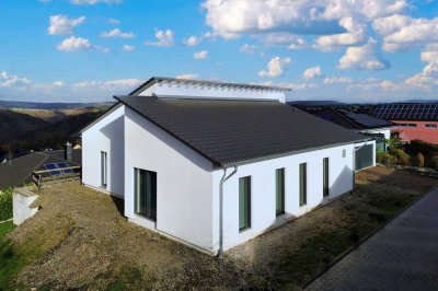 #Rheinblick einmal anders: "Bungalow" mit Ausbaureserve!