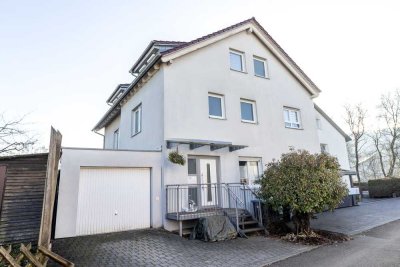 *Wohnen mit viel Freiraum – Zweifamilienhaus mit Balkon, Terrasse  Garten*