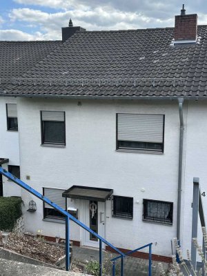 Frisch modernisiertes Reihenhaus in ruhiger, waldnaher Lage von Blieskastel