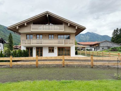 Tegernsee/Rottach-Egern – Neubauwohnung mit Luxusausstattung und Bergblick