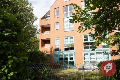 Solide vermietete Wohnung in gefragter Lage mit Stellplatz und Aufzug