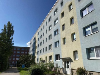 Neu saniert!  Stilvoll wohnen – clever sparen. / Newly renovated! Stylish living – smart savings.