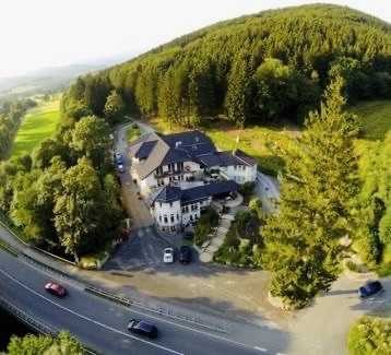 67 m² Dachgeschosswohnung mit traumhaftem Ausblick ins Grüne