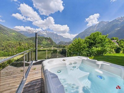 Doppelhaushälfte in Sautens (Ötztal) mit Blickins Grüne und ansprechender Außenanlage