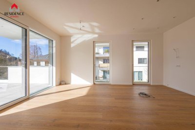 Schlosspark in Parsch: 4-Zimmerwohnung mit großer Terrasse