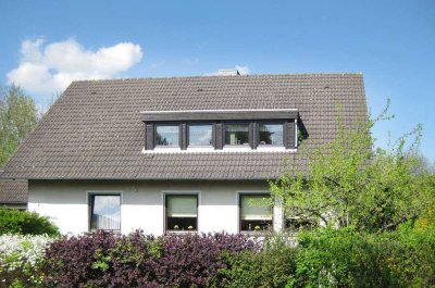 Goslar: Zweifamilienhaus mit Einliegerwohnung oder Büro im Souterrain in gefragter Lage!