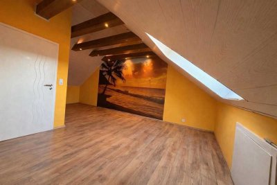 Gepflegtes Reihenmittelhaus mit 4 Zimmern in Köln-Eil