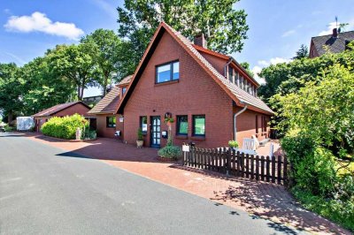Einfamilienhaus mit Einliegerwohnung und Doppelgarage - ohne Makler