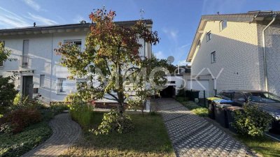 ** Doppelhaushälfte Groß, hell und sonnenfreundlich !  **