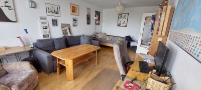 Ruhiges helles gemütliches 1 Zimmer Apartment mit großen Balkon und Einbauküche in Ottobrunn