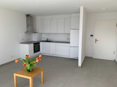 Neubau: Hochwertig-moderne 2,5-Zimmer-Wohnung mit Einbauküche und Balkon in Stuttgart