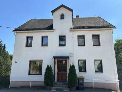 Einfamilienhaus mit 6 Zimmern und großer Terrasse auf einem charmanten Grundstück - Hartmannsdorf