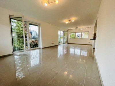 Lichtdurchflutete 4-Zimmer- Nichtraucherwohnung in exklusiver Lage