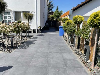 Neuwertige Haus im Haus mit drei Zimmern sowie Terrasse und EBK in Mühlheim ,Kreis Offenbach