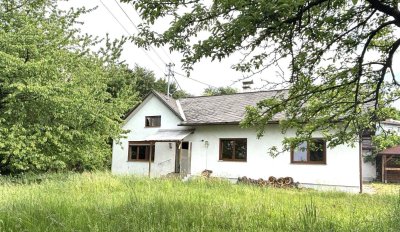 Charmanter Dreikanthof in absoluter Alleinlage mit 5.076m² Bauland