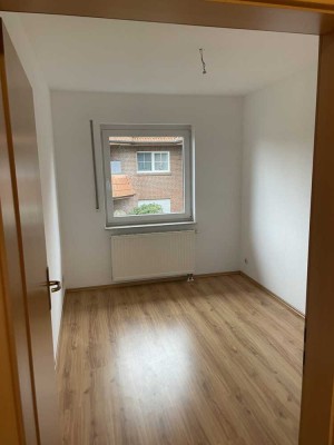 Helle 3-Zimmer-Wohnung mit Balkon in Nienhagen