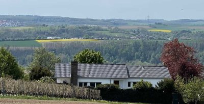 Moderne 2-Zimmer-Einliegerwohnung in Vaihingen/Enz in bevorzugter Wohnlage mit Blick ins Grüne